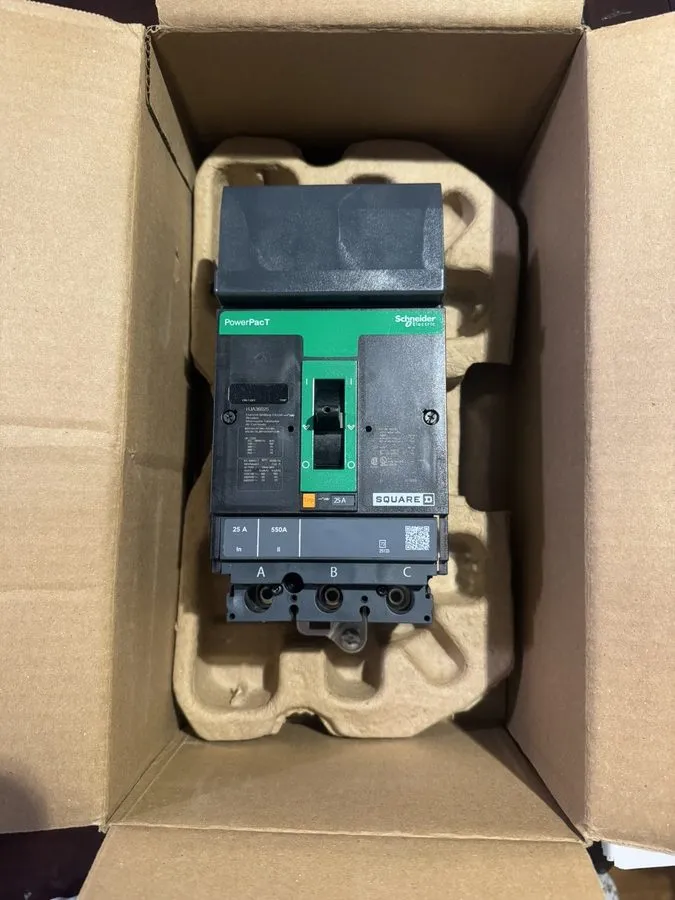 Автоматический выключатель HJA36025 Powerpact 3Pole 25Amp 480/600Volt I-Line Squ