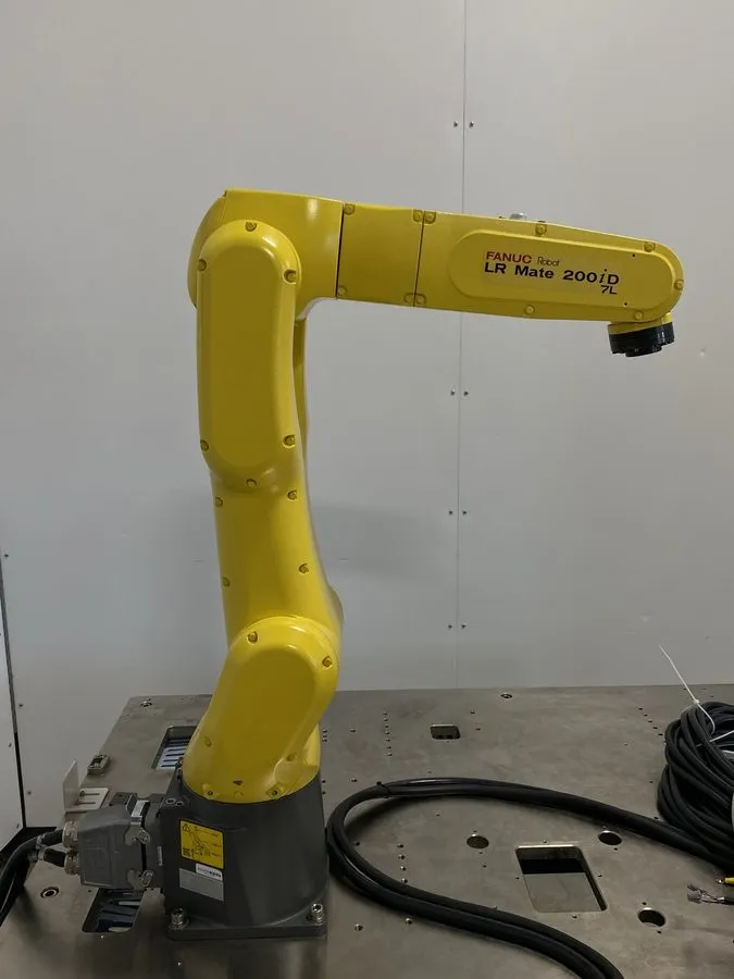 Робот Fanuc V9.10P/05 Robot LR Mate Handling Tool & Documentation R-30iB