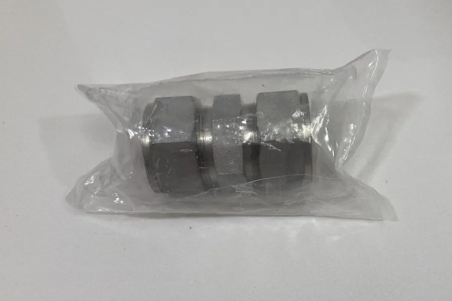 Фитинг Bi-Lok Swagelok Parker SS-1610-6 Tube Fitting Union 1" Tube OD