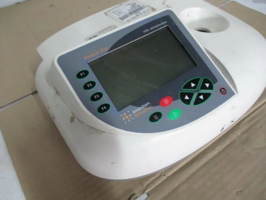 Спектрофотометр Amersham Biosciences BIOCHROM NovaSpec Plus Visible Spectrophoto