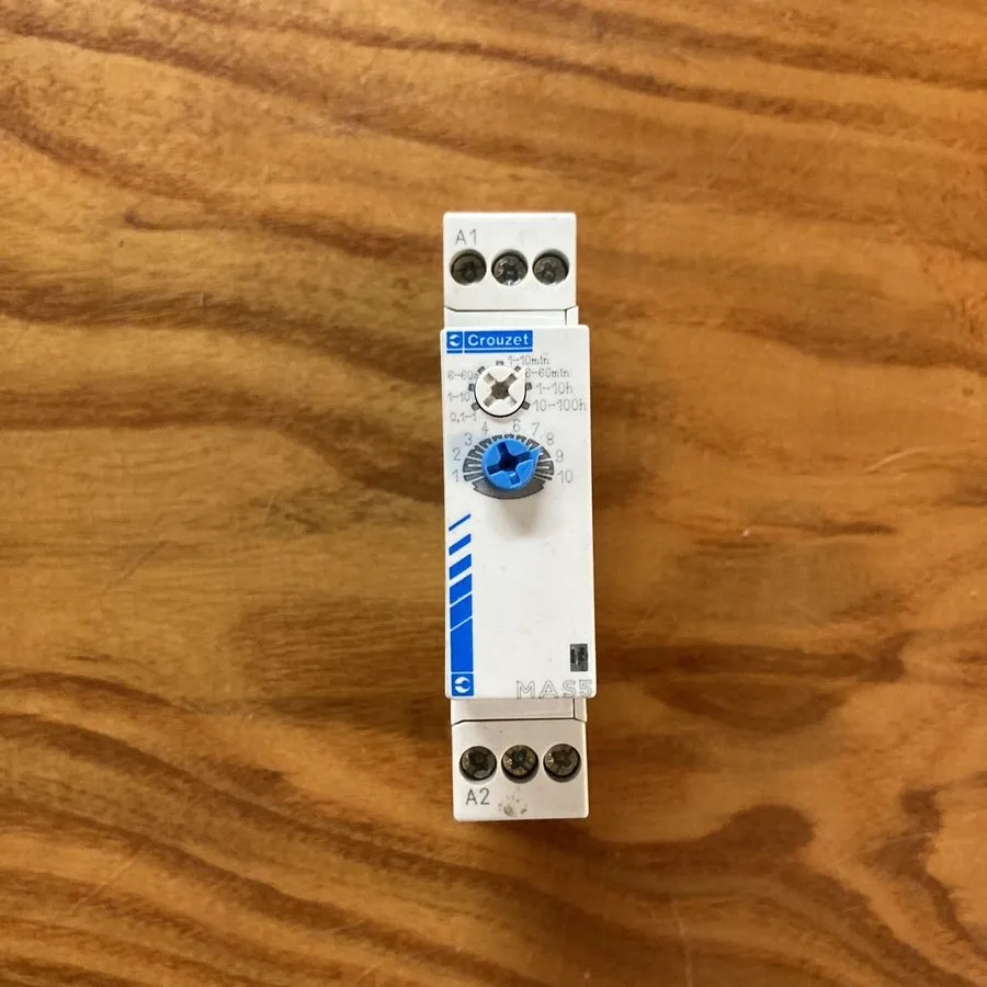 Реле Crouzet 88-826-014 MAS5 Solid State Time Delay Relay in very good shape