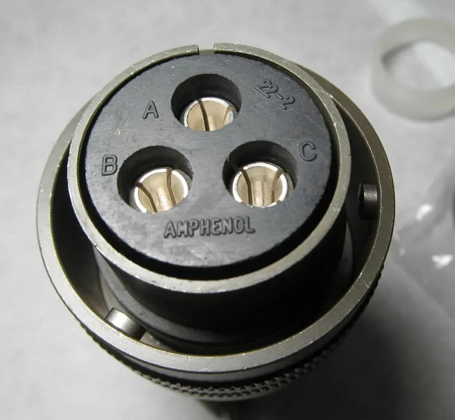 Разъём AMPHENOL GTS06F22-2S 3-PIN STRAIGHT CIRCULAR CONNECTOR SKT FEMALE MIL-C-5 — фото лота 1