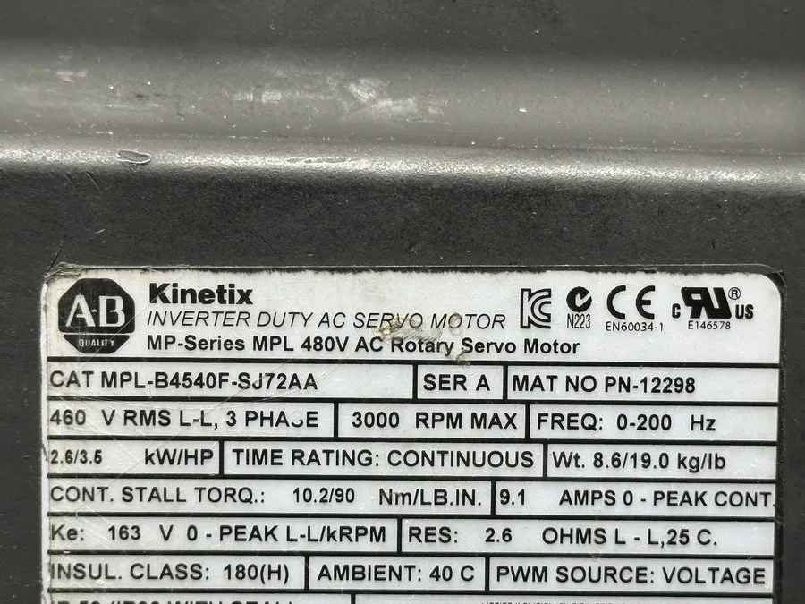 Серводвигатель MPL-B4540F-SJ72AA ALLEN BRADLEY Servo Motor — фото лота 1