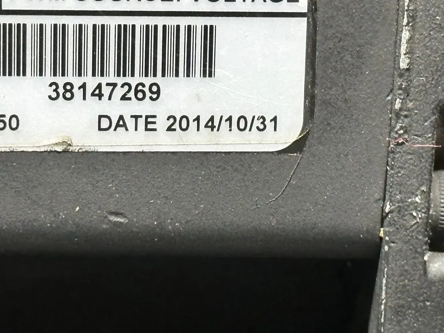 Серводвигатель MPL-B4540F-SJ72AA ALLEN BRADLEY Servo Motor — фото лота 2