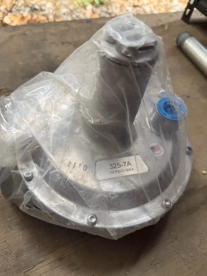Трубопроводная арматура MAXITROL 325-7 (1-1/4") Gas Pressure Regulator,1250000 B