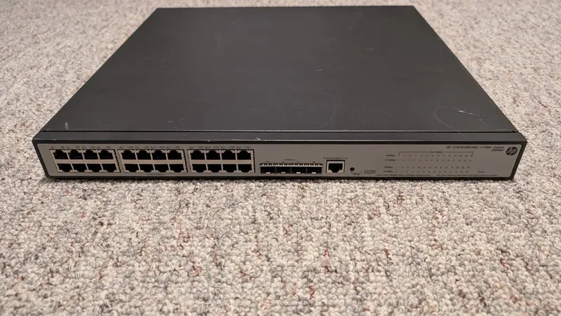 Коммутатор HP JE007A V1910-24G-POE 365W 24-Port Gigabit Smart Managed PoE Switch