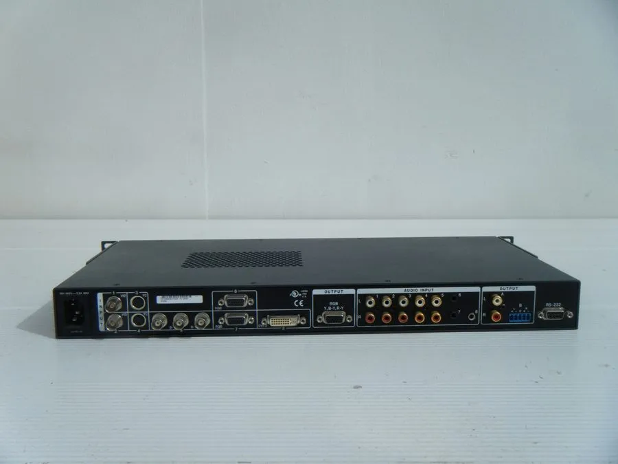 Видеокоммутатор Extron IN1508 rackmount Scaling Presentation AV Switcher