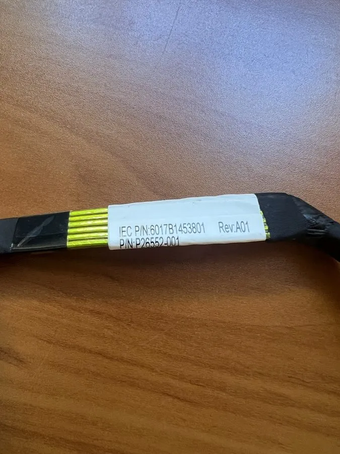 Запчасть для сервера HPE P38920-001 U.3 NVMe Cable 24 Inch — фото лота 1