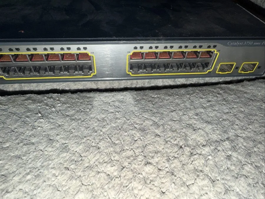 Коммутатор Cisco Catalyst (WS-C3750-24PS-S) POE 24-Ports Rack-Mountable Switch