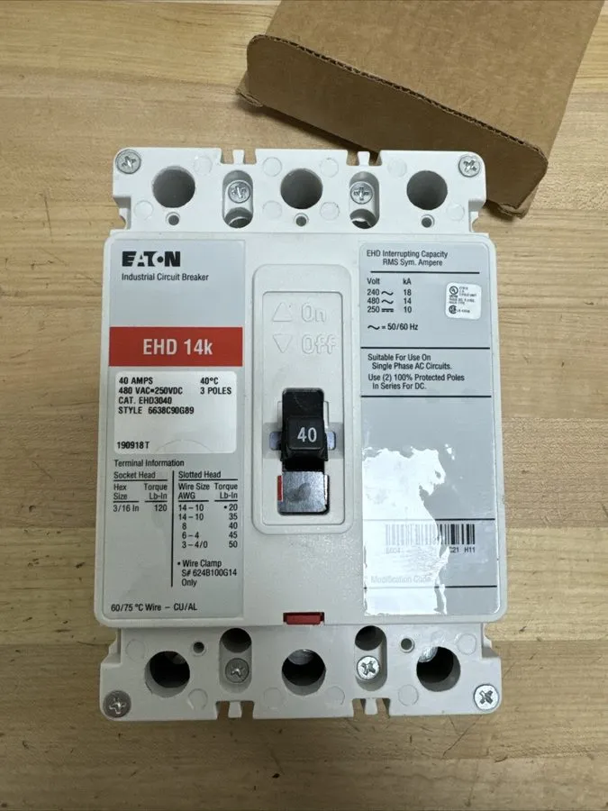 Автоматический выключатель EHD3040 Cutler Hammer 40 Amp 480V 3 Pole Circuit Brea