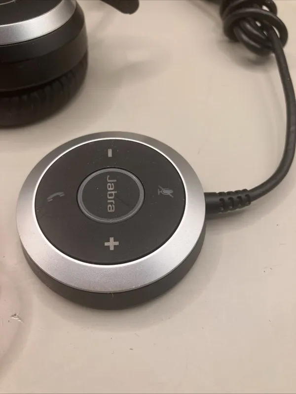 IP-телефон Jabra USB Wired Headset w/ Microphone & Inline Controls Carry Case EN — фото лота 2