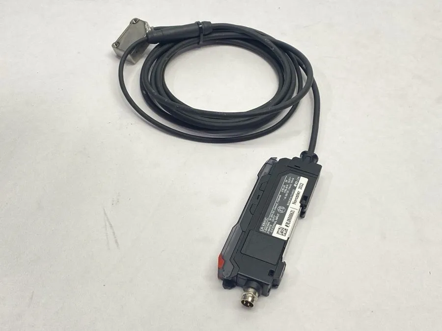 Датчик KEYENCE LR-XN11C Laser Sensor
