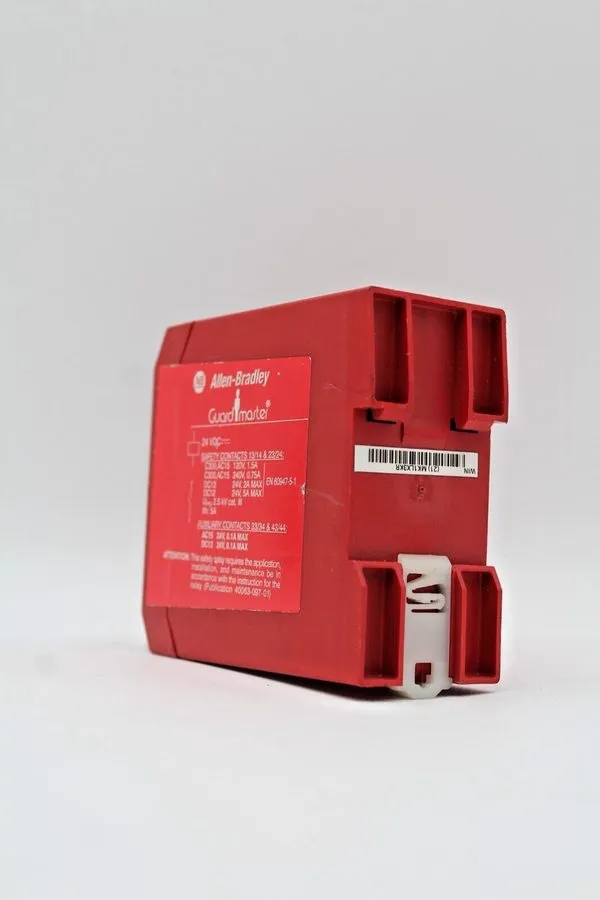 Реле безопасности Allen-Bradley 440R-ZBL220Z24 Guardmaster Safety Relay