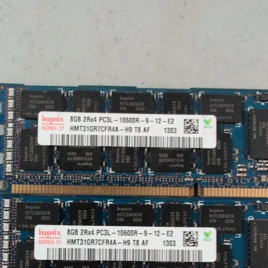 Модуль памяти Major Brand 16 GB DDR3L-1333 PC3L-10600R 2Rx4 1.35V RDIMM Server R — фото лота 1