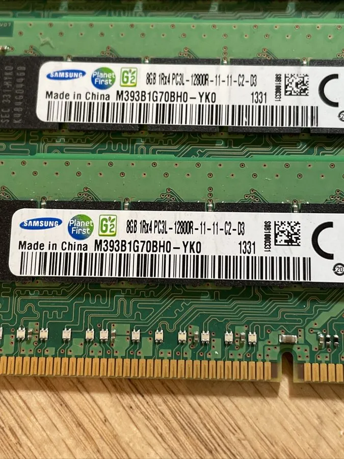 Модуль памяти Samsung M393B1G70BH0-YK0 8GB 1RX4 PC3L-12800R DDR3 ECC RDIMM RAM