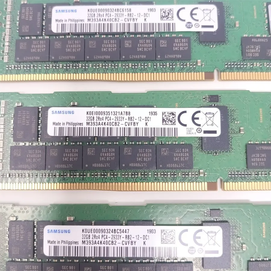 Модуль памяти Samsung 32GB 2Rx4 PC4-2933Y DDR4 ECC RDIMM M393A4K40CB2-CVFBY Serv