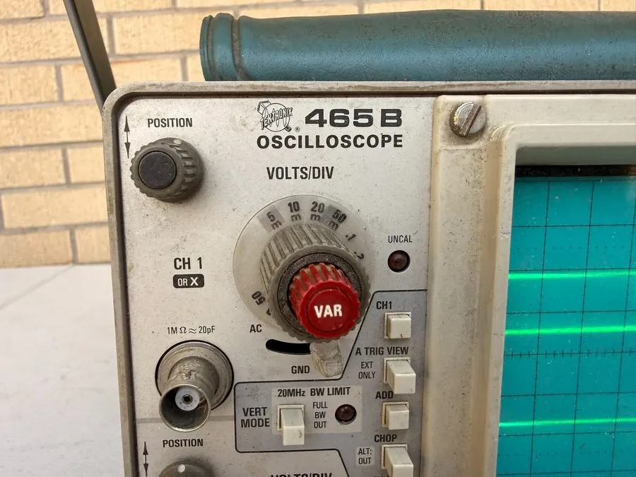 Осциллограф TekTronix 465B 100MHZ 2 Channel Oscilloscope W/ Pouch