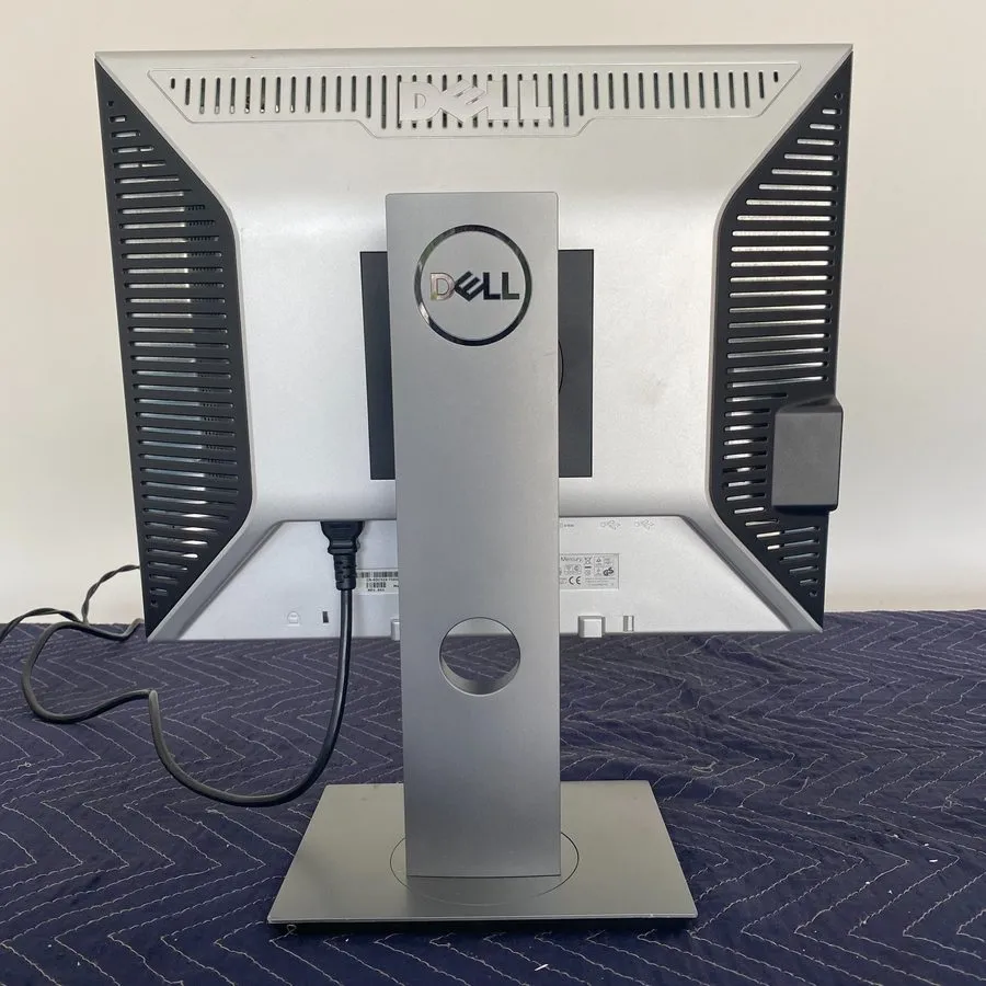 Монитор Dell UltraSharp 19” LCD Monitor 1907FPT Power Cord Included