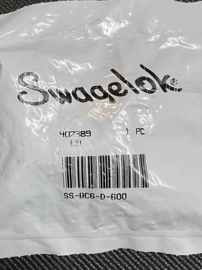 Клапан Swagelok SS-QC6-D-600 QUICK CONNECT STEM W/VALVE 0.5 Cv 3/8 in. Fitting