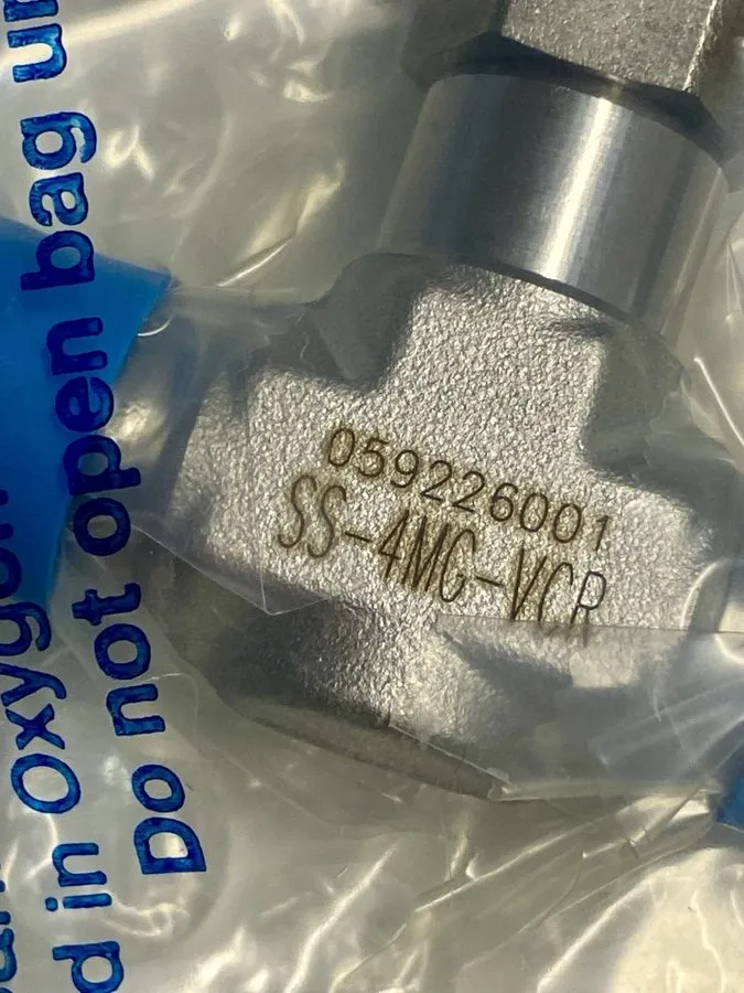 Клапан SWAGELOK SS-4MG-VCR MEDIUM FLOW METERING VALVE 0004671472 — фото лота 2