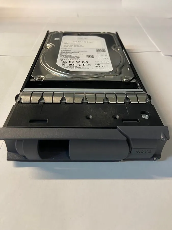 Дисковая полка NetApp DS4246 24Bay 4U Disk Shelf with 24x 4TB SAS 96 TB IN TOTAL
