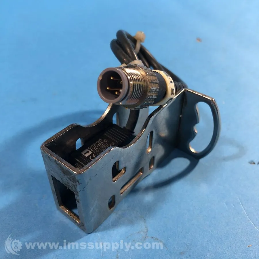 Фотоэлектрический датчик Omron E3Z-T81-D Photoelectric Sensor Switch