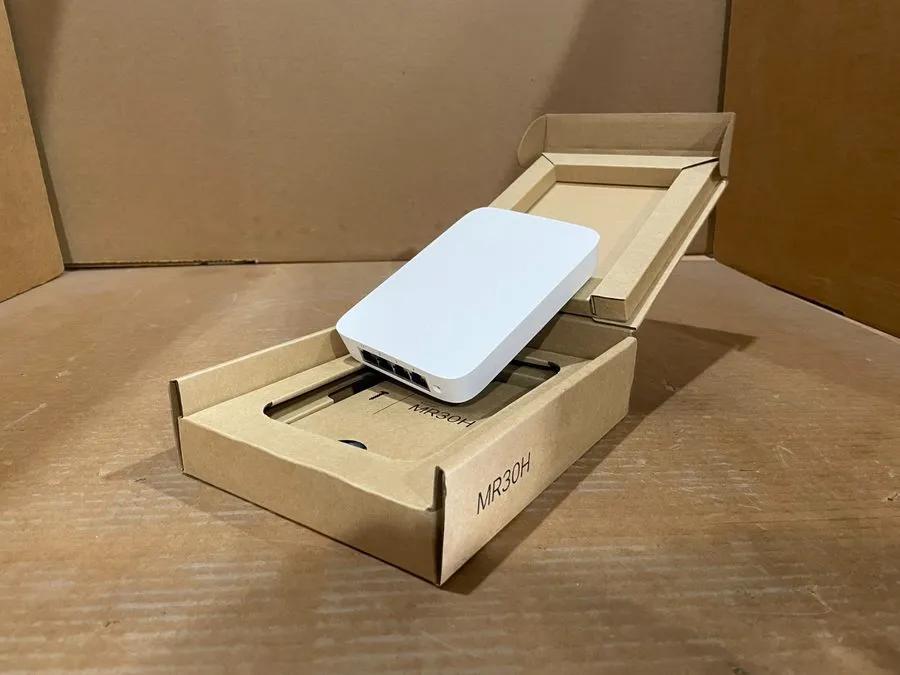Точка доступа Wi-Fi Cisco Meraki MR30H-HW Dual Band 802.11ac Access Point 4-Port