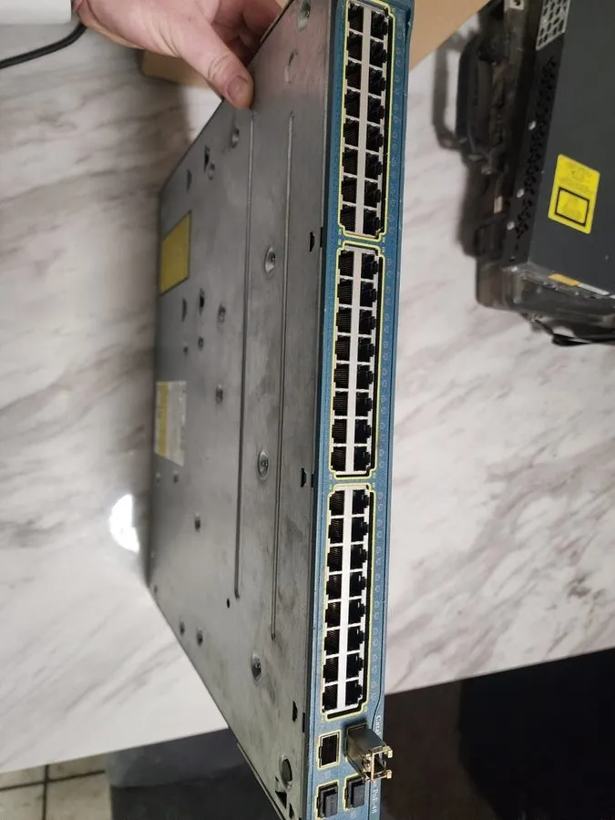 Коммутатор Cisco WS-C3560G-48PS-S 48-Port Gigabit PoE Managed Switch 4 SFP 1U Ra
