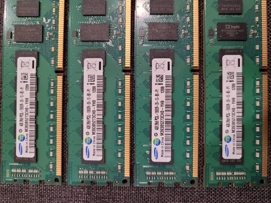 Модуль памяти Samsung 4GB RAM DDR3-1333 2Rx8 PC3L-10600R ECC REGISTERED M393B527