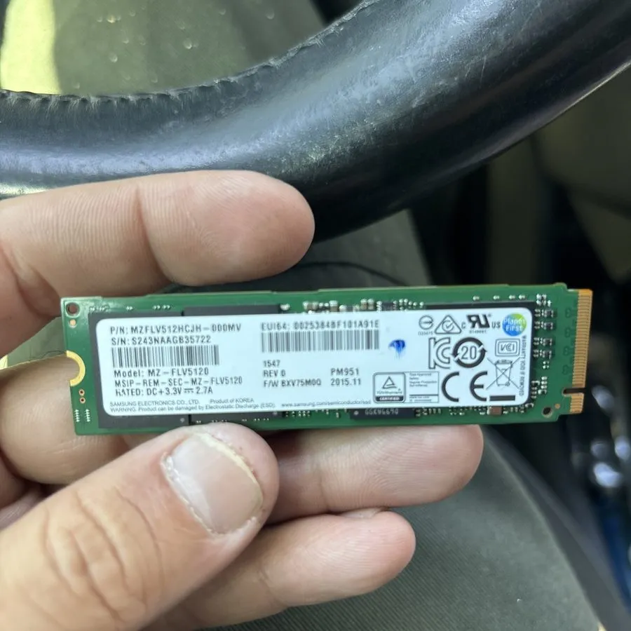 SSD-накопитель Samsung PM961 512GB M.2 2280 NVMe PCIe SSD MZVLW512HMJP-000L7 — фото лота 1