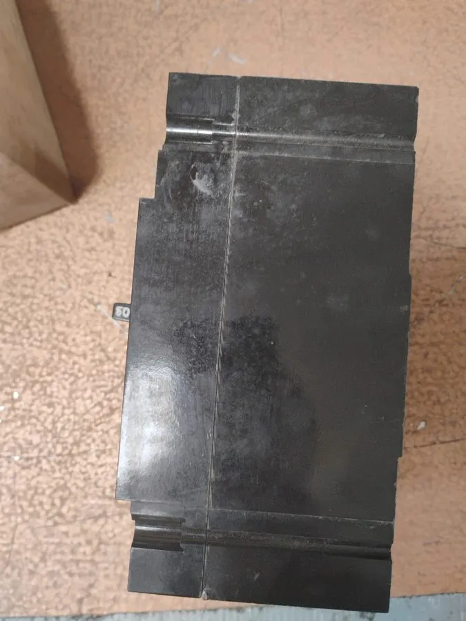 Автоматический выключатель TED134050WL GE 50 Amp 480V 3 Pole Feed Thru Circuit B