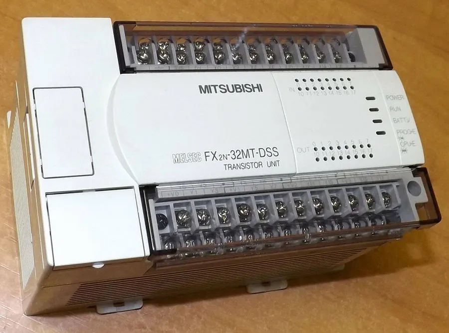 ПЛК MITSUBISHI PLC FX2N32MTDSS It in good condition