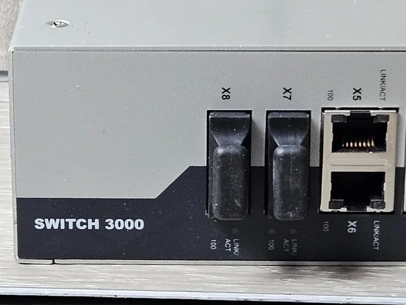 Коммутатор Phoenix Contact FL SWITCH 3006T-2FX Industrial Ethernet Switch 289103