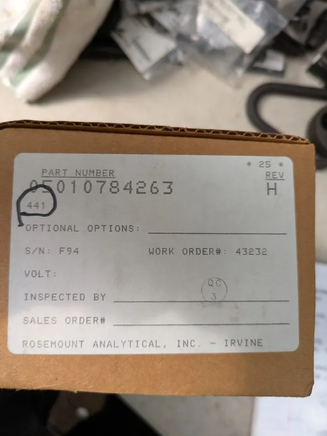 Датчик Rosemount Conductivity Transmitter Model 05010784263