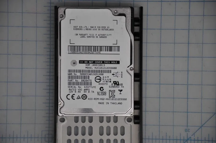 Жёсткий диск IBM 85Y6156 1.2TB 10K RPM 2.5inch 6Gbps SAS ST1200MM0007 HDD Hard D