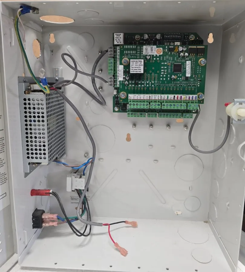 Оборудование видеонаблюдения Honeywell NetAXS-123 Access Control Panel NX1MPS Se