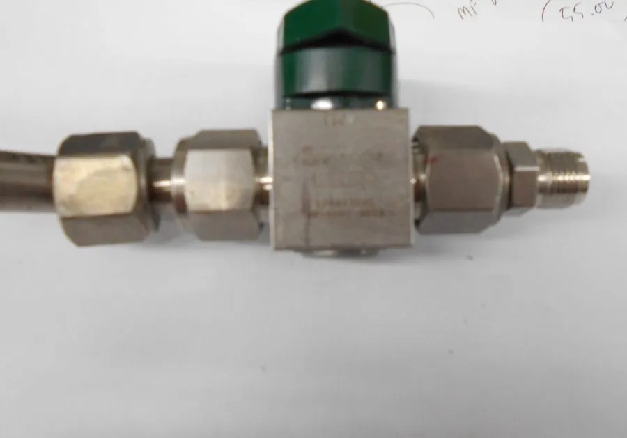 Клапан Swagelok SS-8P6T SS Quarter Turn Instrument Plug Valve FNSP