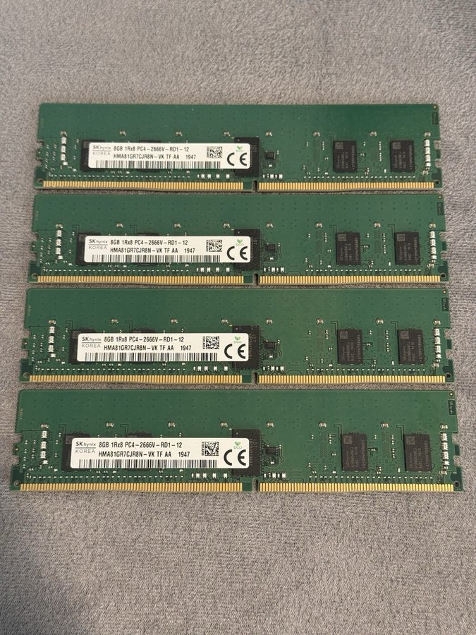 Модуль памяти 32GB 4x8GB SK Hynix DDR4-2666 ECC RDIMM HMA81GR7CJR8N-VK PC4-2666V