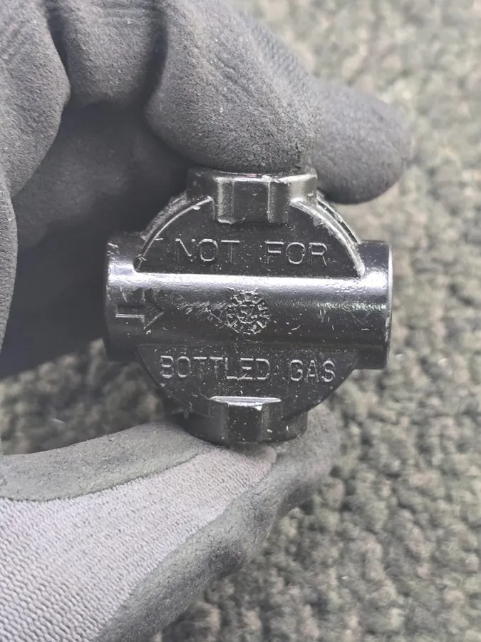 Регулятор давления PARKER 14R113FC AIR PRESSURE REGULATOR 300 PSI W/ WIKA 0-60 P