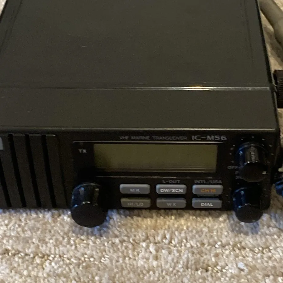 Радиостанция ICOM IC-M56 Marine VHF Transceiver Radio Communication IC M56 Chann — фото лота 1