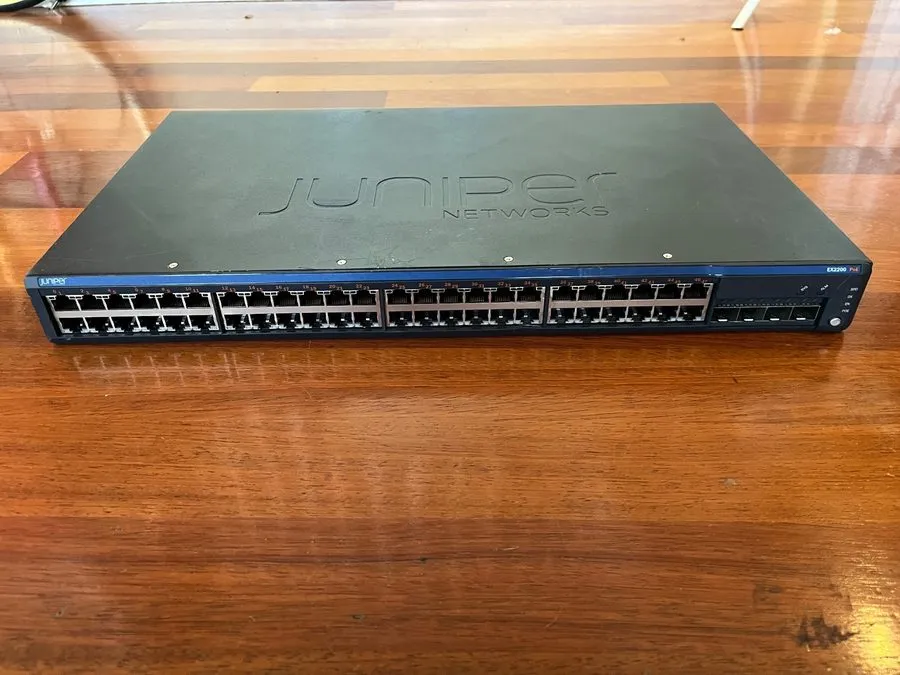Коммутатор Juniper EX Series EX2200-48P-4G 48-Port 10/100/1000 Base-T Gigabit Et