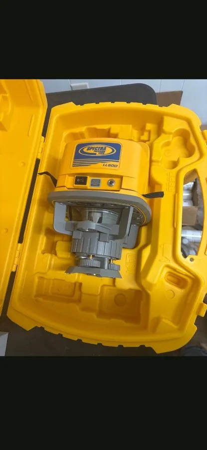 Нивелир Trimble Spectra Precision LL500 Level W/HL700 LASEROMETER DETECTOR
