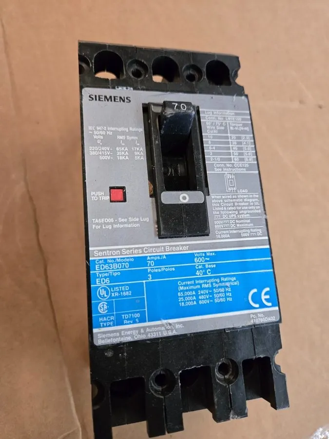 Автоматический выключатель Siemens ED63B070 Circuit Breaker 3 Pole 70A 600V Sent