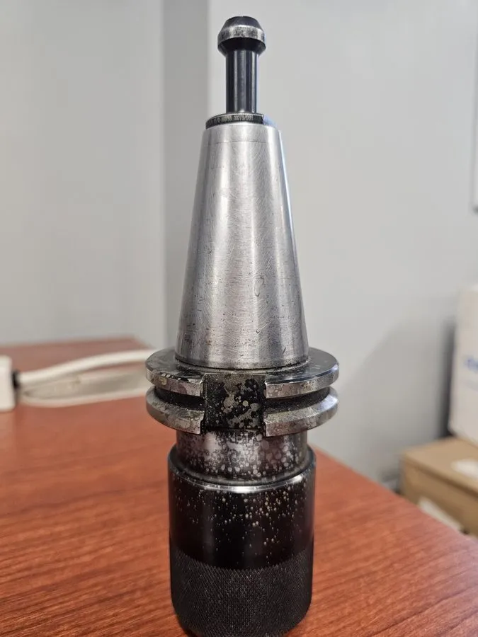 Режущий инструмент KENNAMETAL CAT40 CV40EM100400 8988CH4 SOLID END MILL TOOL HOL