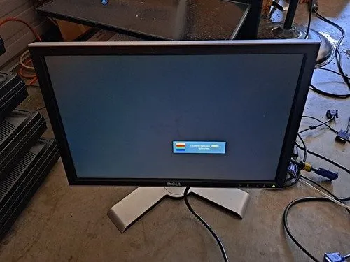 Монитор Dell UltraSharp 2009WT 20” LCD Monitor USB Hub VGA DVI 16:10 1680x1050