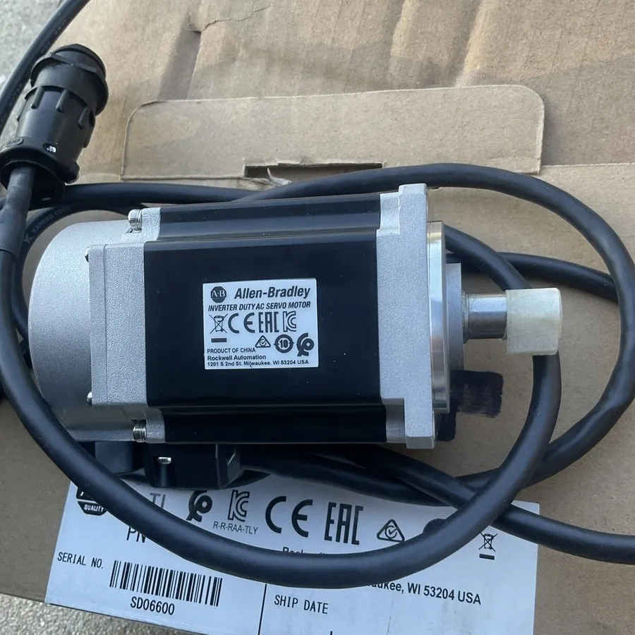 Серводвигатель Allen Bradley TLY-A230T-HJ62AN Ser A TL-Series TLY 240V AC Rotary — фото лота 1