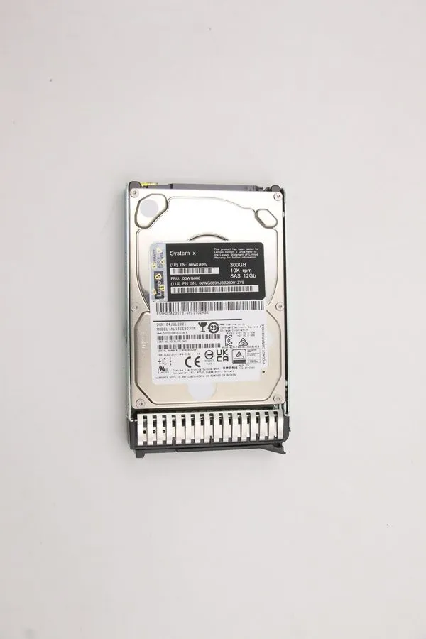 Жёсткий диск IBM Lenovo Toshiba 300GB 2.5" 10K 12G SAS HDD Hard Drive AL14SEB030