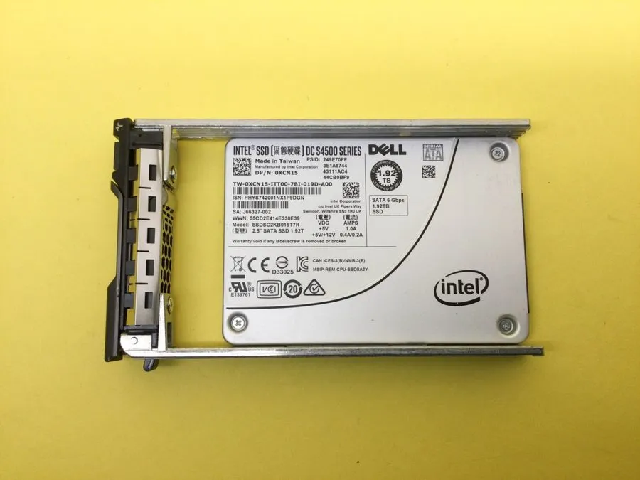 SSD-накопитель XCN15 Dell Intel DC S4500 1.92TB SATA 6Gbps 2.5" SSD SSDSC2KB019T