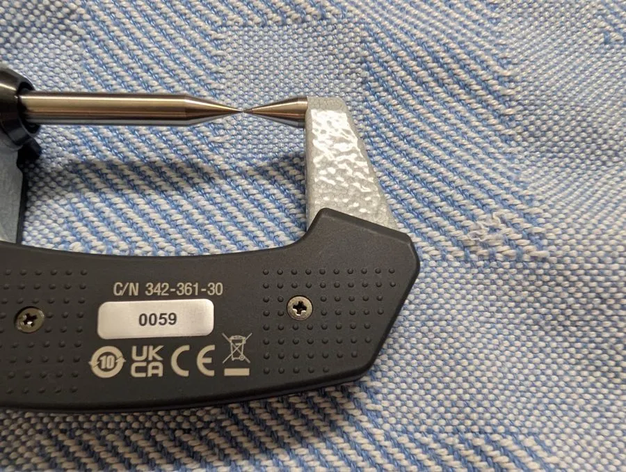 Микрометр Mitutoyo 342-361-30 0-1" / 0-25.4mm 30 Degree Digital Point Micrometer — фото лота 2