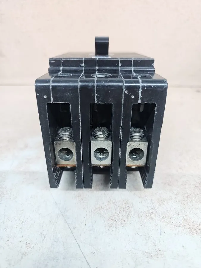 Автоматический выключатель Square D EGB34125 3 Pole 125 Amp 480V Circuit Breaker